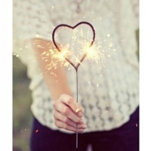 Prskavky srdíčka zlatá 2 ks